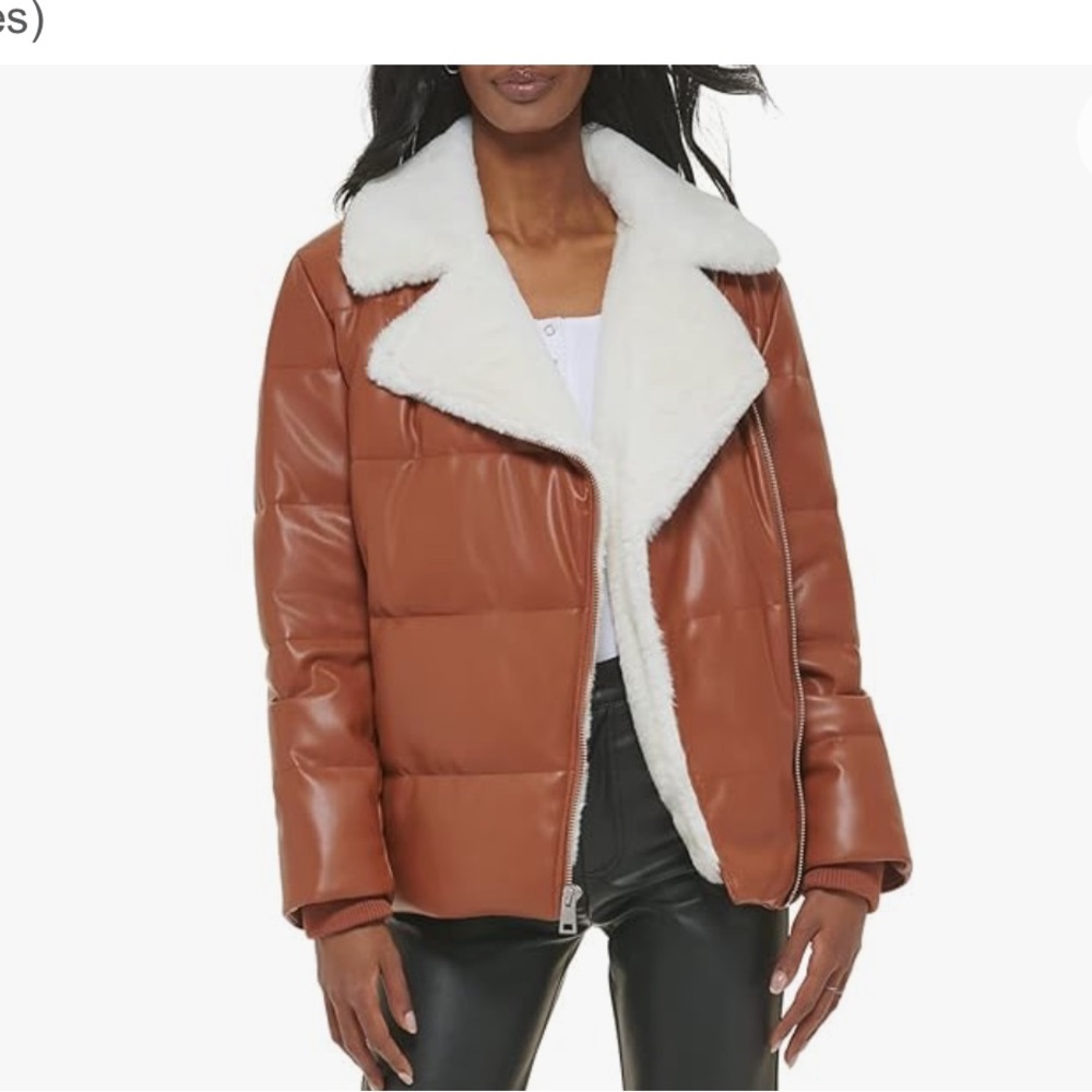 Levi’s Women’s Breanna puffer jacket.  Size S and NWT